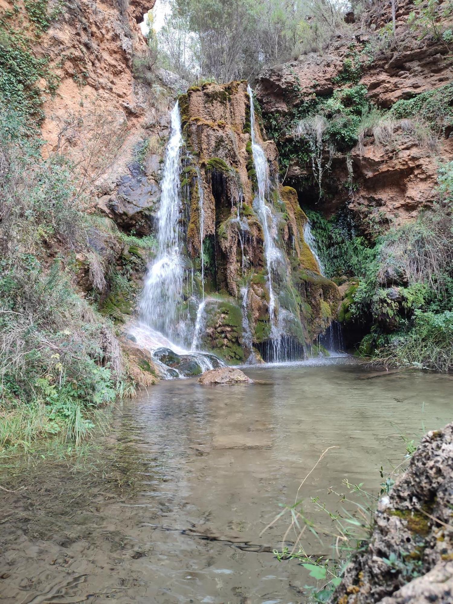 El Canton Bogarra Luaran gambar